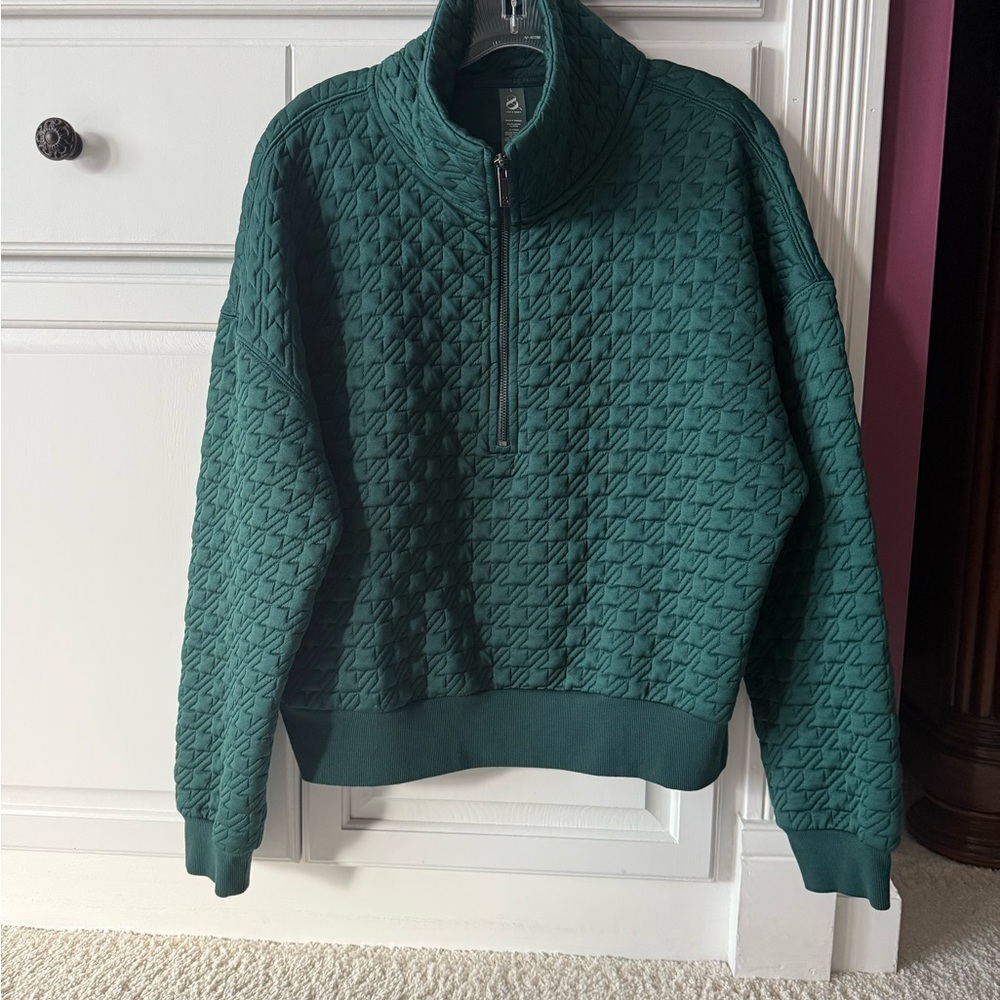 Lou & Grey Quilted Green Sweatshirt